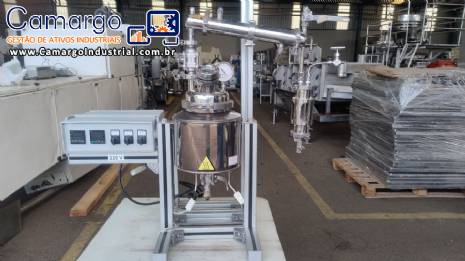 Reator encamisado de m�dia press�o para laborat�rio em inox Metalquim 10 litros