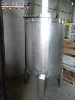 Tanque em a�o inox para 1.000 litros
