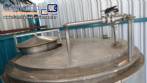 Tanque em inox isolado para 7.500 L com agitação