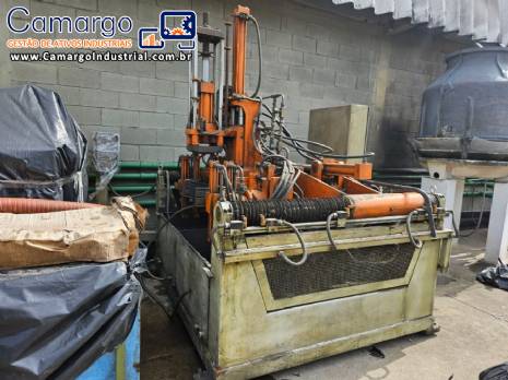 Coquilhadeira para lat�o 100 kg de press�o Calende m�quinas