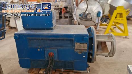 Motor de indu��o Gevisa 700 CV