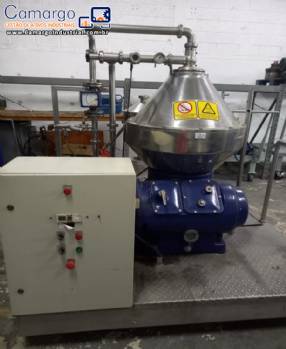 Centrífuga em inox para produção de sucos, cervejas e vinhos  Alfa Laval VNPX