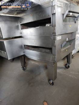 Forno industrial de esteira em aço inox à gás Lincoln para pizzas esfiras