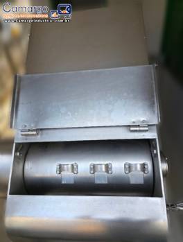 Quebrador de bloco em inox Precis�o Inox 20 CV para carnes pescados frutas produtos congelados