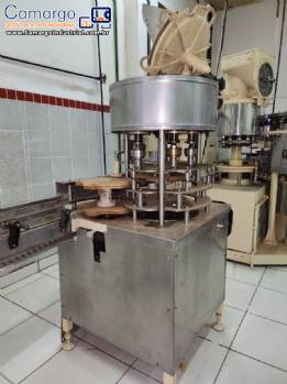 Tampadora autom�tica em inox com 5 bicos Zegla